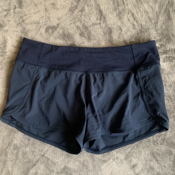 NWOT Lululemon Navy Speed Ups 2.5’ sz 8 - Picture 4 of 4